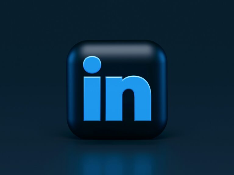 Comment LinkedIn bouscule le social listening ? 